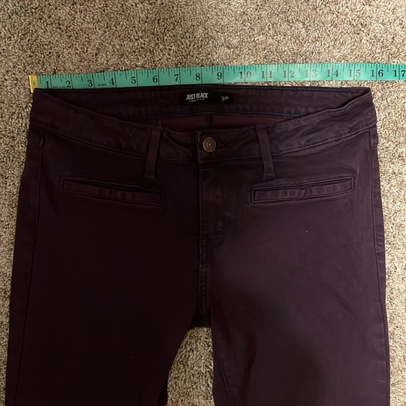 EUC JUST BLACK WOMENS PURPLE ACID WASH LIKE JEANS SIZE 31P - Picture 7 of 7